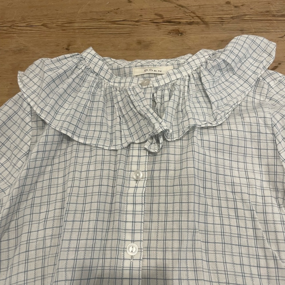 Doen Jeanette Ruffled Collared Blouse
